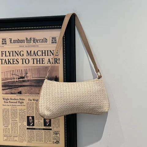 Women Straw Woven Underarm Shoulder Bag Urban Minimalist Casual Daily Beach Vacation Handmade Stitching Zipper Small Horizontal Square Tote Bag With Pendants
