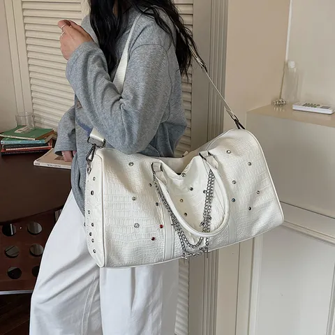 Borsone da Viaggio di Grande Capacità da Donna in Pelle PU con Motivo Coccodrillo Weekender Borsa a Mano Borsa Portaoggetti per Yoga Con Ciondolo