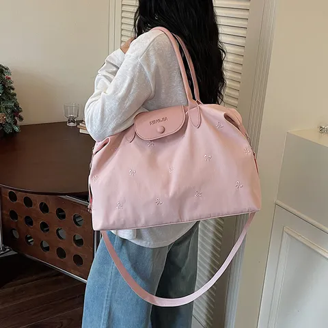 Large Capacity Travel Duffel Bag Lightweight Short Trip Luggage Bag Waterproof Nylon Casual Tote Bag For Women