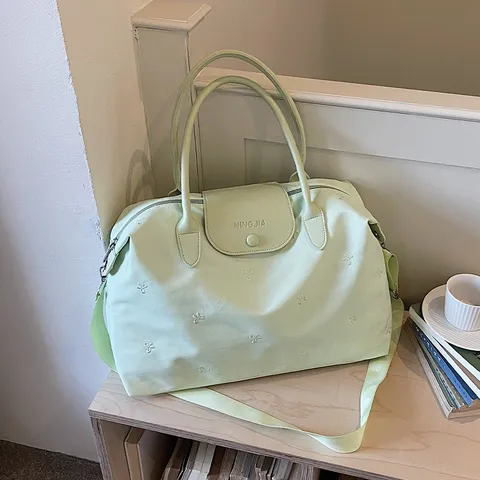 Large Capacity Travel Duffel Bag Lightweight Short Trip Luggage Bag Waterproof Nylon Casual Tote Bag For Women