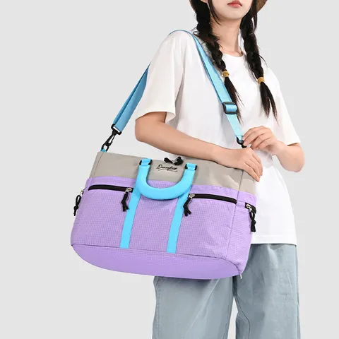 Colorblocked Travel Duffel Bag Large Capacity Waterproof Oxford Overnight Weekend Bag With Wet Dry Separation For Unisex