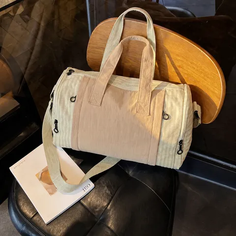 Large Capacity Travel Bag Nylon Lightweight Luggage Bag Casual Tote Gym Bag For Short Trip Women Travel