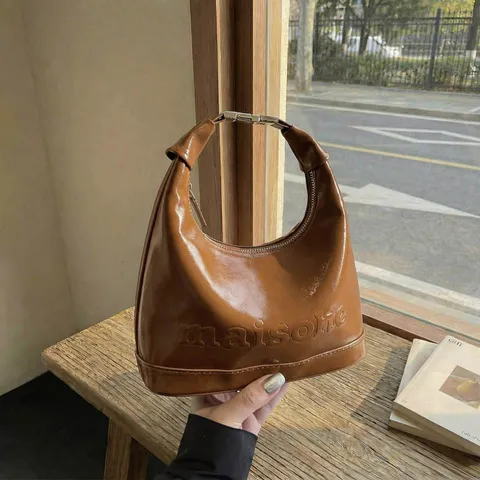 Women Retro Oil Wax PU Leather Handbag Maison Embossed Hobo Bag Solid Color Commuter Shoulder Crossbody Bag With Metal Buckle