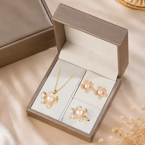 Alliage de Zinc Perle Artificielle Strass Ensembles de Bijoux Coffret Cadeau Collier Boucles d'Oreilles Bague Mode Fête Mariage Bijoux