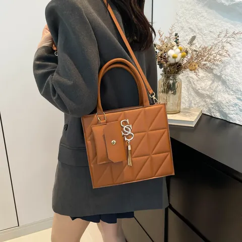 Women Quilted PU Leather Crossbody Bag Fashion Stitching Small Square Handbag With Tassel Charm Removable Mini Coin Purse