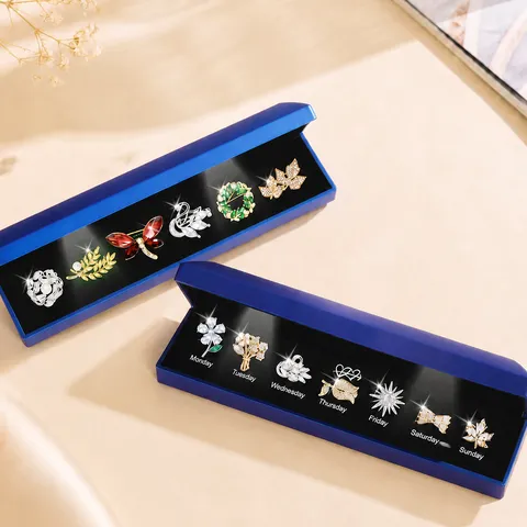 Ensemble de Boîte Cadeau de Broche d'Une Semaine Alliage de Zinc Strass Perle Artificielle Épingles Anti-Reflets Bijoux de Mode pour Cadeau de Femme