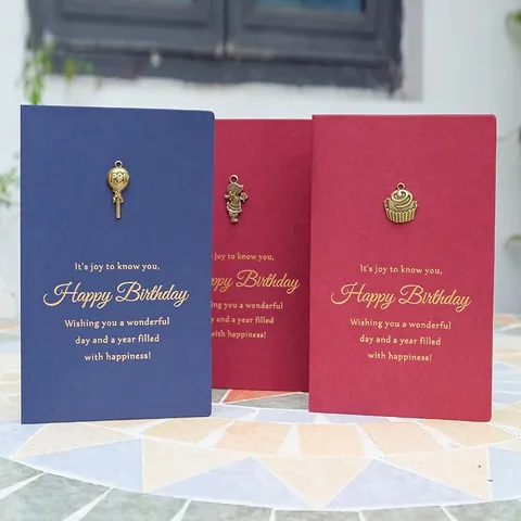 Retro Bronze Metal Pendant Birthday Greeting Card Bronzing Specialty Paper Folded Card For Birthday Party Gift Card