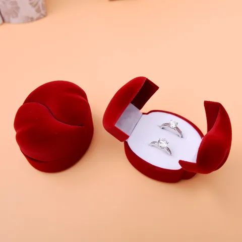 Scatola per Anelli in Velluto a Forma di Cuore Custodia per Conservazione di Anelli Doppi Supporto per Anelli di Proposta di Matrimonio Scatola Regalo per Gioielli Rossa