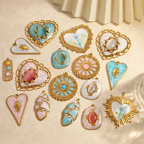 Composants de Collier et Bracelet de Pendentif de Breloques Plaqués Or Incrustés de Perles Artificielles en Cœur en Acier Inoxydable pour Bricolage