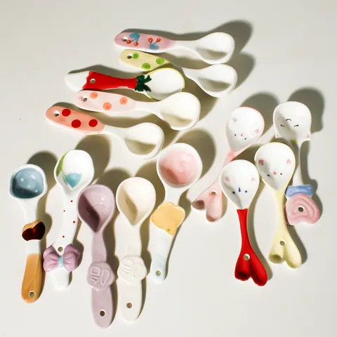 Cucchiaio in Ceramica Creativo Carino Cartone Animato Floreale Frutta Manico Lungo Dessert Caffè Casa Cucina Stoviglie