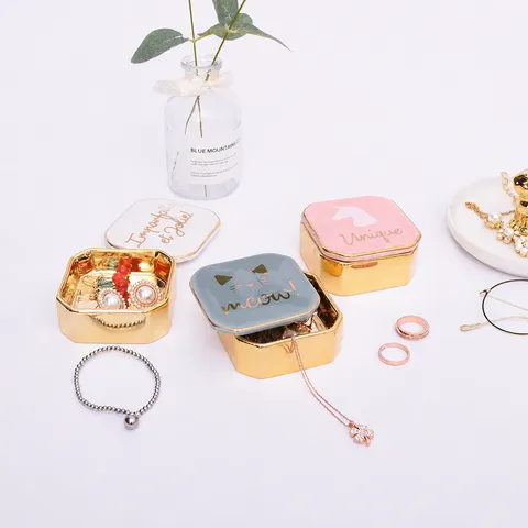Boîte à Bijoux Carrée en Céramique de Style Nordique Avec Couvercle Motif Dessin Animé Mignon Bord Doré Organisateur de Bureau pour Femmes