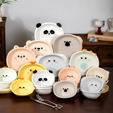 Set di stoviglie per la casa in ciotola e piatto in ceramica con animali di cartone animato carino