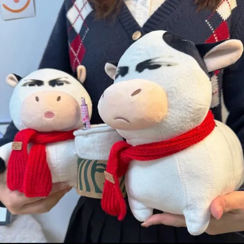 Carino Mucca d'Erba Giocattolo di Peluche Animale Stuffed Morbido Cartoon Guarigione Piccola Bambola Cuscino Compagno Scrivania Regalo Bambini