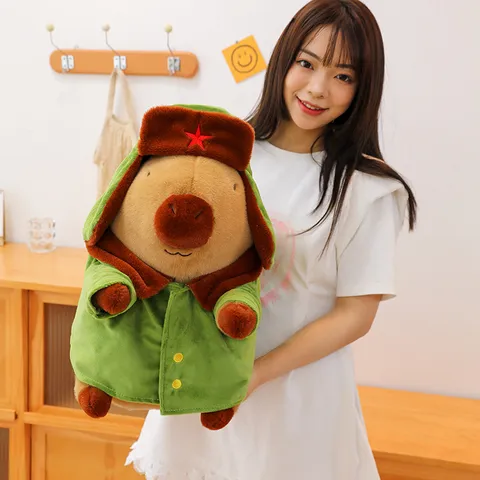 Peluche de Carpincho Juguete Muñeco de Peluche Con Abrigo Militar Sombrero Ushanka Regalo de Compañero Suave Para Niños y Adultos
