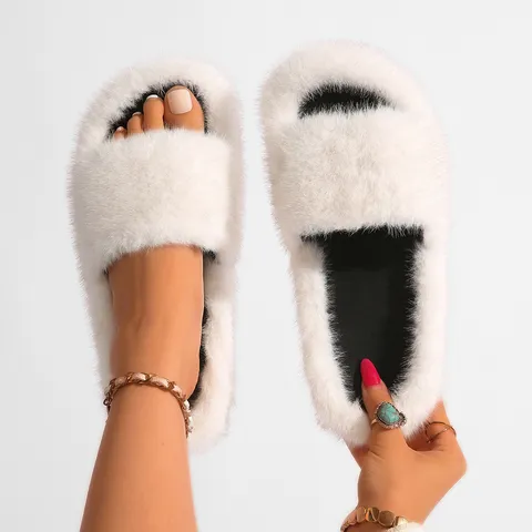 Women's Faux Fur Slippers Y2K Punk Style Thick Sole Fluffy House Slides Open Toe Casual Warm Indoor Shoes