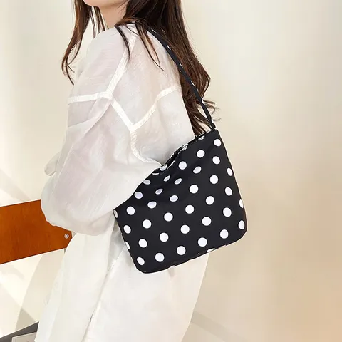 Stilvolle Nylon Beuteltasche Polka Dot Umhängetasche Lässige Achseltasche Mode Handtasche Reise Tägliche Geldbörse Geschenk