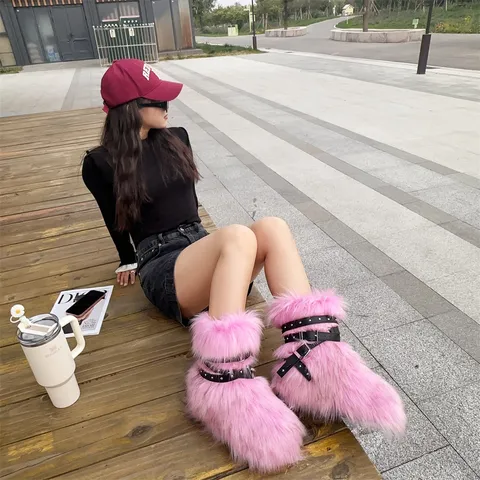 Women's Y2K Punk Faux Fur Snow Boots Thick Platform Winter Warm Boots With Rivet Straps