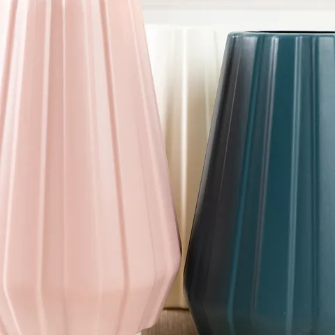 Modern Minimalist Plastic Vase Drop-proof Geometric Flower Pot Nordic Desktop Decorative Vase For Home Living Room