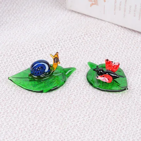 Glass Insect Desktop Ornament Creative Ladybug Ant Butterfly Snail Caterpillar Figurine Handcrafted Office Home Decor Gift