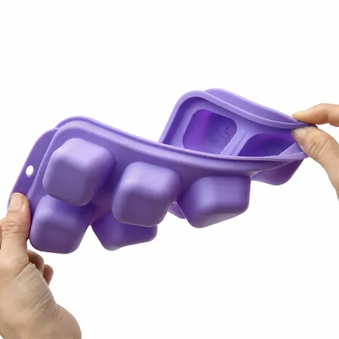 Silicone Ice Cube Tray With Clear Lid Fruit Relief Baby Food Storage Container Mold Flexible Kitchen Ice Making Tool