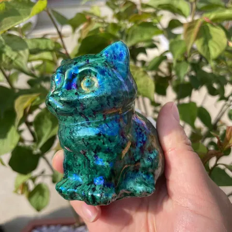 Aura Kristall Katzen Figur Handgeschnitzte Natürliche Halbedelstein Sitzende Katze Statue Galvanisierte Regenbogen Quarz Heilsteine Tier Schnitzerei Haus Schreibtisch Dekoration Ornament