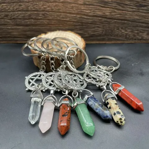 Natürliche Edelstein Sechseckige Säule Schlüsselbund Stern Legierung Anhänger Doppelspitze Kugel Kristall Quarz Schlüsselring Für Tasche Charme Unisex