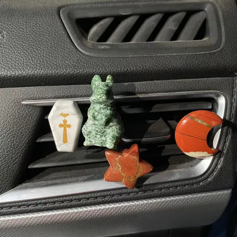 Clip de Salida de Aire de Coche de Piedra Natural Cristal Forma Estrella Luna Corazón Ataúd Gema Curativa Decoración Interior