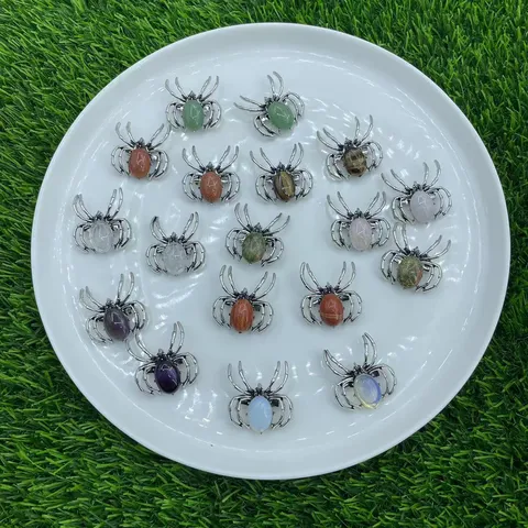 Natural Gemstone Spider Brooch Pendant Dual Use Vintage Gothic Style Alloy Inlaid Crystal Quartz Amethyst Tiger Eye Animal Insect Jewelry For Halloween Gift