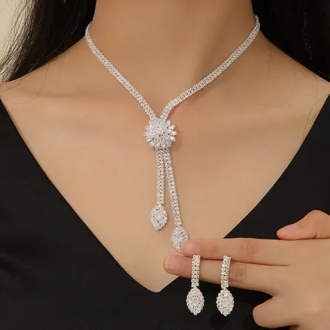 Luxury Floral Zirconia Necklace Earrings Set Elegant Alloy Silver Zirconia Bridal Wedding Banquet Jewelry