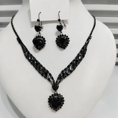 Fashion Zircon Crystal Heart Necklace And Earrings Jewelry Set Original Design Alloy Crystal Jewelry Set For Women