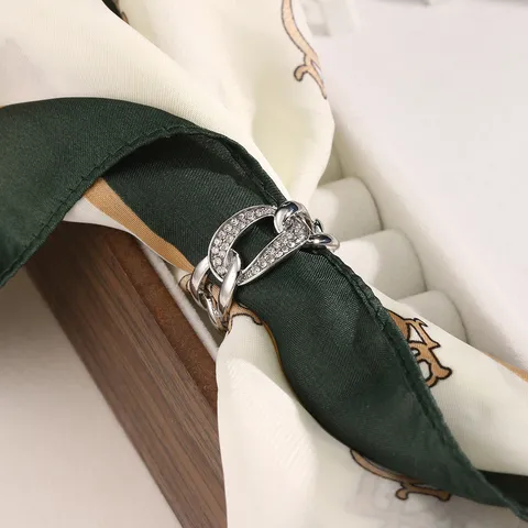 Anello per Sciarpa con Catena in Strass Minimalista Metallo Geometrico Fibbia per Donna Gioiello