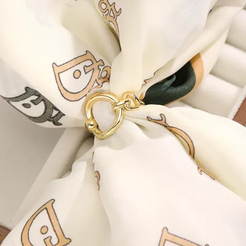 Multifunctional Metal Scarf Ring Shawl Clip Clothing Hem Waist Knot Buckle Hollow Ring Scarf Holder Fashion Accessories