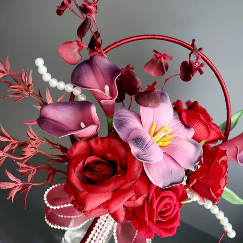 Chinese Wedding Bridal Handheld Bouquet Artificial Silk Rose Calla Lily Pearl Tassel Red Photography Prop Wedding Decoration