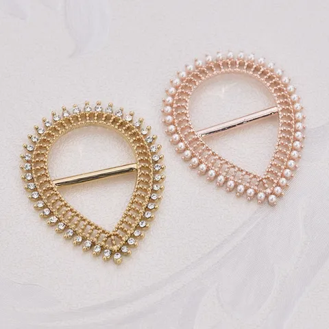 Fibbia per Sciarpa in Seta a Goccia d'Acqua in Lega Clip per Scialle Spilla in Vita Strass Perla Artificiale Accessorio per Anello per Sciarpa