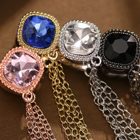 Mode Legering Strass Magnetische Broche Speld Anti-Verblinding Kraag Gesp Met Kettingen Vintage Stijl Sieraden Voor Vrouwen