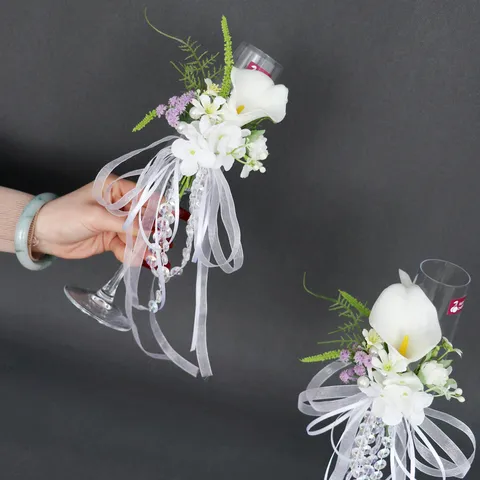 Calla-Lilie Künstliche Blume Hochzeit Weinglas Dekoration PU Seidenblume Braut Bräutigam Anstoßen Tasse Floral Dekor Party