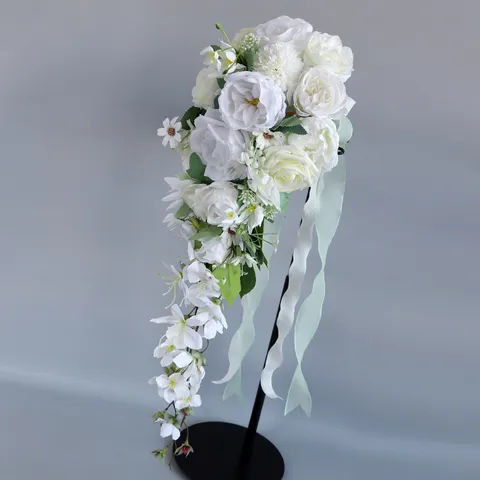 Eleganter Weißer Künstlicher Rosen Wasserfall Brautstrauß Seidenblume Wassertropfen Hochzeitsstrauß Für Fotografie Kirche Party