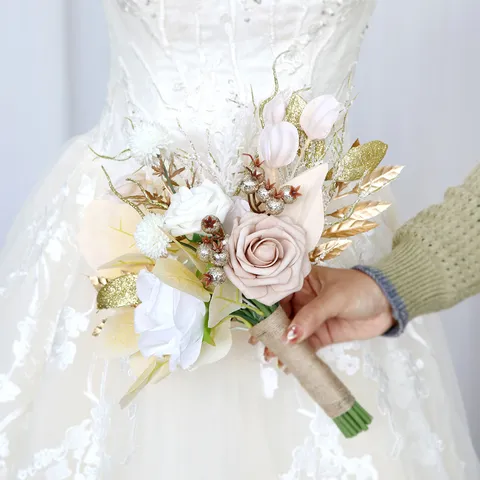 Eleganter Cremeweiß Künstlicher Brautstrauß Seidenrose Hochzeitsstrauß Mit Goldenen Glitzerblättern Kordelgewickelter Griff Für Fotografie Feier Home Decor