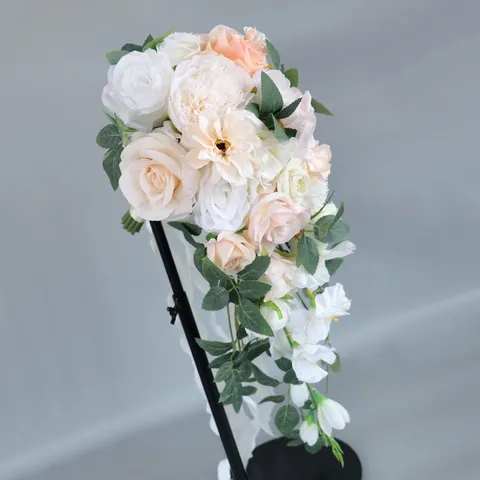 Westlicher Hochzeitsbrautstrauß Weiß Champagner Künstliche Wasserfall Kaskadenblume Rosen Pfingstrosen Für Outdoor-Heirat Party Deko