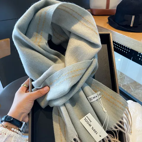 Winter Vintage Wool Scarf Women Double Sided Two Tone Long Tassel Warm Couple Neck Scarf Cashmere Feel Shawl
