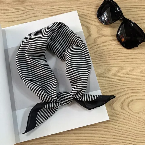 Japanse Retro Katoenen Geometrische Stippen Vierkante Sjaal Lente Zomer Ademende Mode Bandana Vrouwen Hoofdsjaal