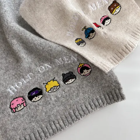 Dames Winter Warme Wolmix Sjaal Leuke Cartoon Borduursel Effen Kleur Zachte Dikke Mode Lange Neksjaal