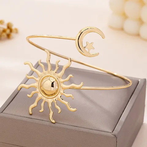 Brazalete de Brazo Abierto Sol Luna Celestial Vintage para Mujer Oro Galvanizado Aleación Estrella Brazalete Joyería Accesorio de Moda Elegante