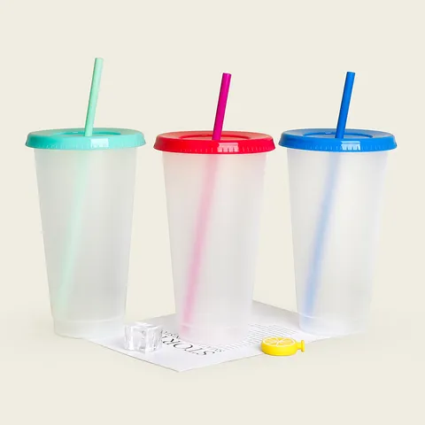 Vaso con Pajita de Plástico PP Creativo Negro Mate Cambio de Color Con Tapa y Pajita Para Oficina Hogar
