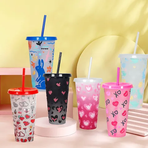 Bicchiere in Plastica Riutilizzabile Cambio Colore a Freddo con Coperchio e Cannuccia Bevande per Feste Studenti