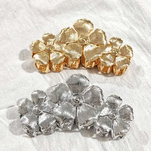 Fashion Zinc Alloy Floral Butterfly Metallic Hair Claw Elegant Artificial Pearl Electroplated Shark Clip For Women Daily Party Hair Accessory