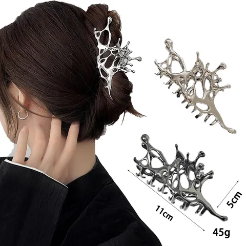 Modern Zinc Alloy Liquid Metal Shark Hair Clip Large Irregular Hair Claw For Women Minimalist Fashion Hair Accessories