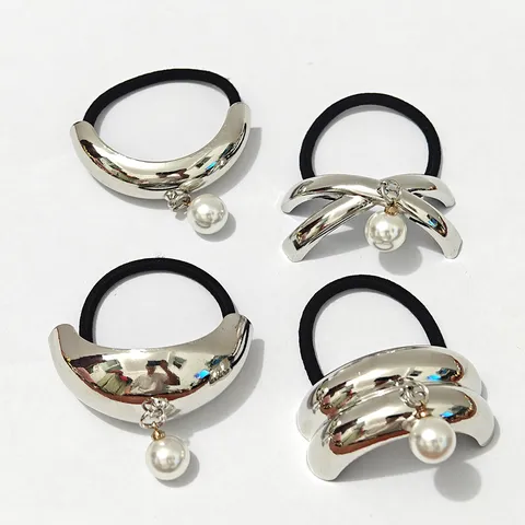 Minimalistisch Legierung Glänzend Haargummi Geometrisch Metall Haarschmuck Für Damen Tägliche Mode Pferdeschwanzhalter