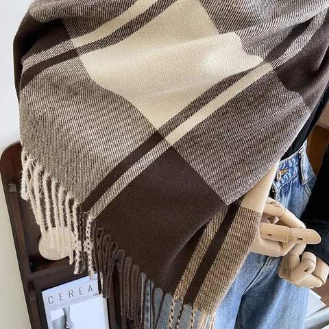Écharpe Imitation Cachemire Chaud Hiver pour Femmes Mode Grand Châle à Carreaux et Glands Décontracté Polyvalent Long Foulard