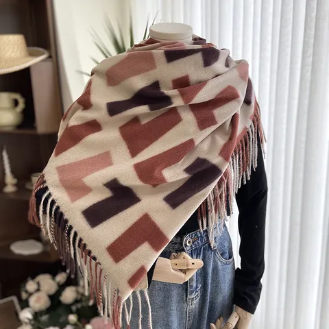 Écharpe Chaude d'Hiver pour Femmes Style Européen Américain Imprimé Géométrique Chle en Imitation Cachemire Avec Glands Épaissie